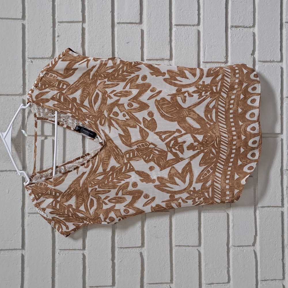 The Limited Tropical Sheer Lace Crochet Back Top. Size Medium NWT